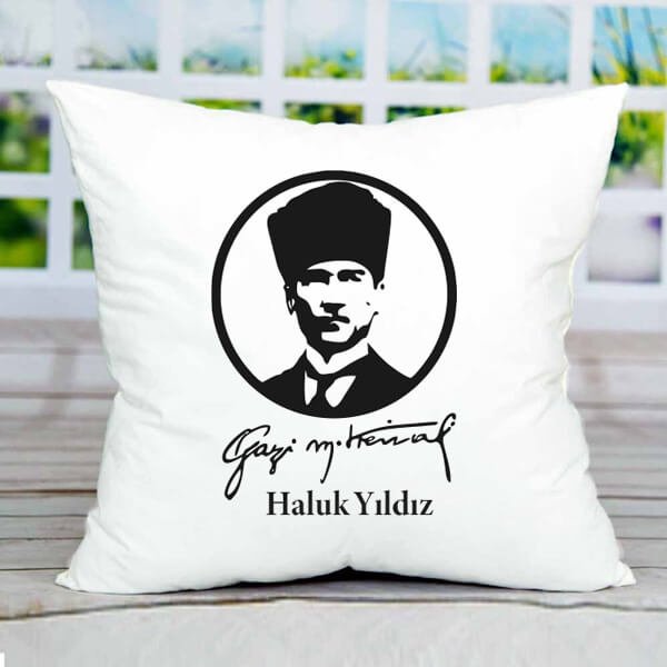 Hediyesec - İsme Özel Atatürk Yastık